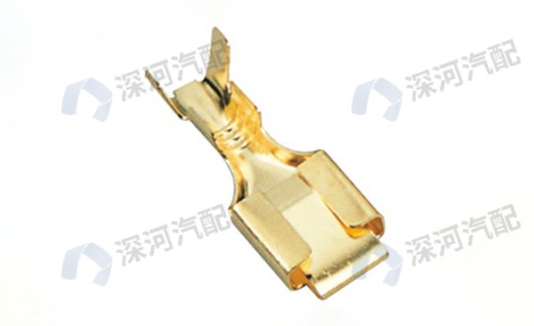 汽車(chē)連接器如何實(shí)現(xiàn)穩(wěn)定的電氣連接？